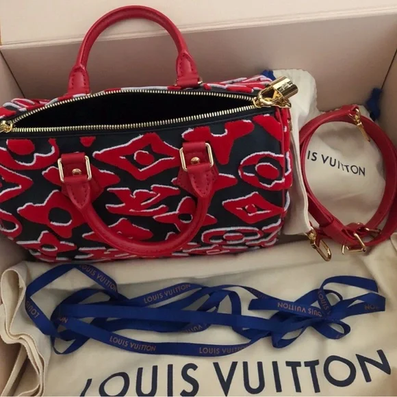 ๐ SPEEDY ๐ BRAND NEW Louis Vuitton Red and Black Satchel BANDOULIERE - Picture 5 of 14